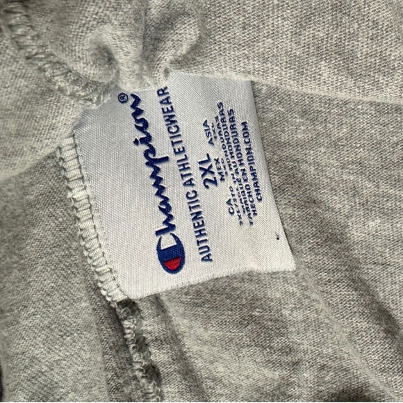 Champion Women Gray Athletic Shorts 2XL Gym Workout Lounge Casual - Picture 2 of 3